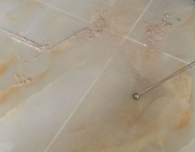 昆明瓷砖空鼓维修公司分享粘合剂选择不当在瓷砖铺贴过程中可能导致以下问题